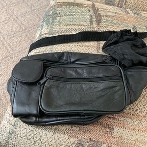 Black Fanny Pack, like new